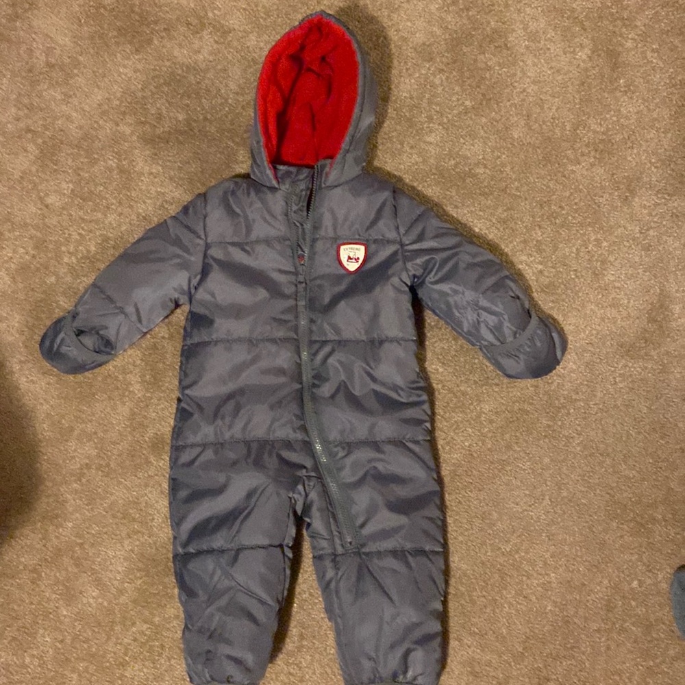 Snow suit